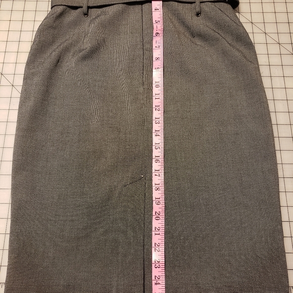 High waisted pencil skirt in charcoal gray - Picture 5 of 6